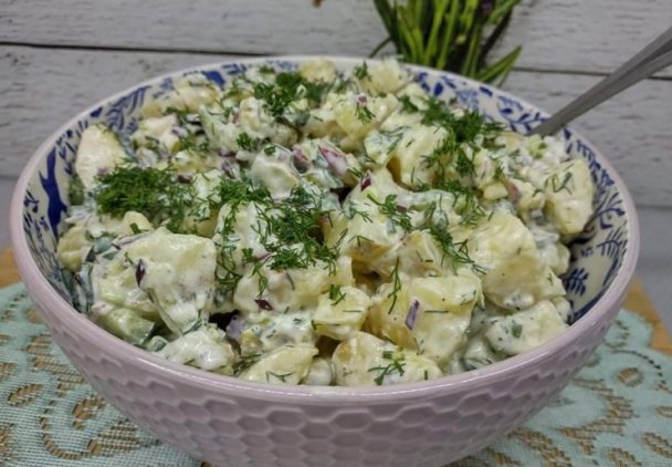 Sałatka do grilla i dań mięsnych
