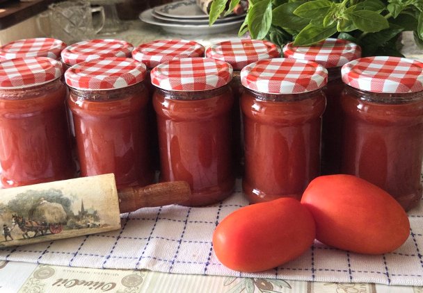 Domowa passata pomidorowa