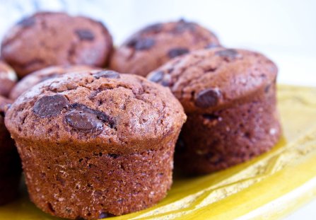 Czekoladowe muffinki z wiśniami