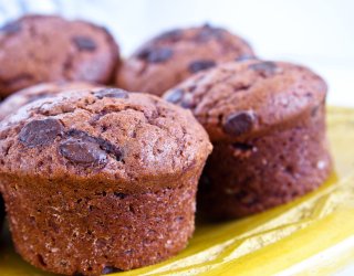 Czekoladowe muffinki z wiśniami