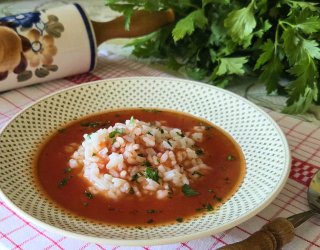 Zupa pomidorowa ze świeżych pomidorów