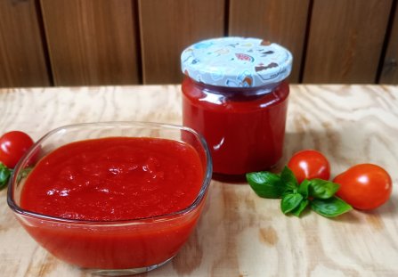 Sos pomidorowo-paprykowy