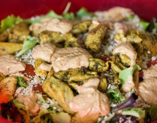 Sałatka z kurczakiem pesto