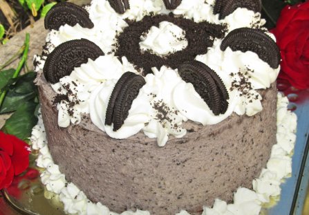 Pyszny i bardzo łatwy TORT Z KREMEM OREO