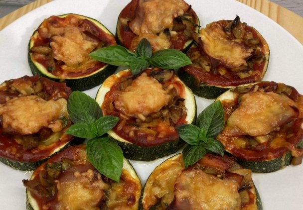 Mini pizze z cukinii