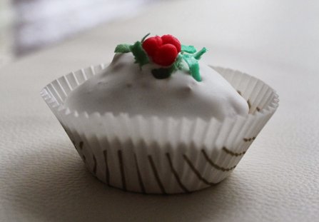 Wilgotne muffinki z dojrzałym bananem