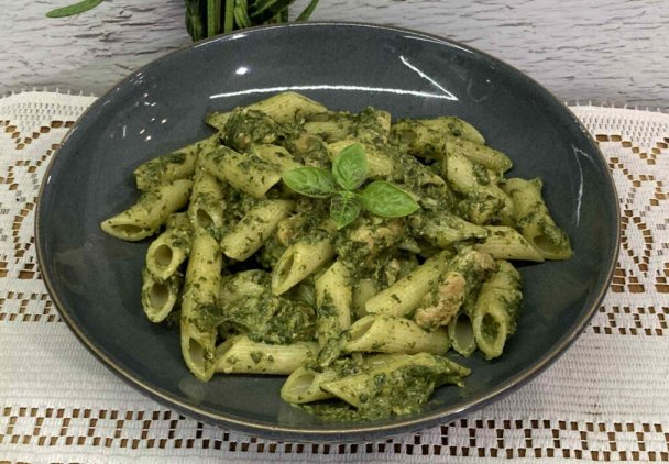 Penne ze szpinakiem i kurczakiem
