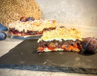 Ciasto pleśniak ze śliwkami