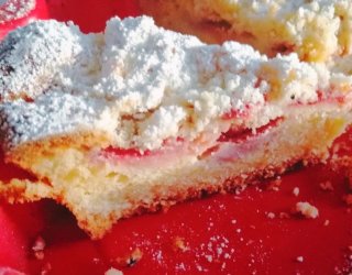 Babciny przepis na półkruchy placek ze śliwkami na dużą blachę. Piekę zawsze w sezonie na śliwki