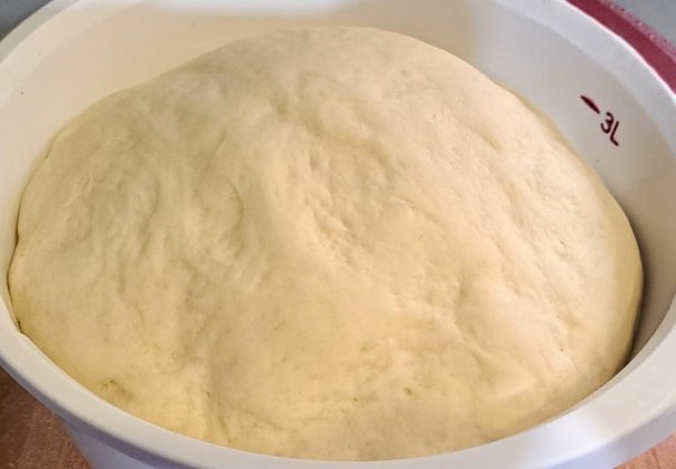 Ciasto drożdżowe na chlebek odrywany.