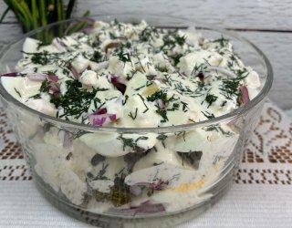 Sałatka brokułowa – prosta, pyszna i idealna na każdą okazję
