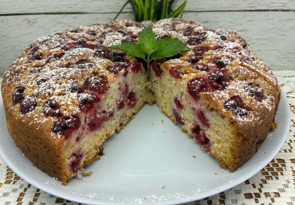 Ciasto malinowe z białą czekoladą