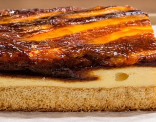 Mięciutki sernik luksusowy z brzoskwiniami na dużą blachę