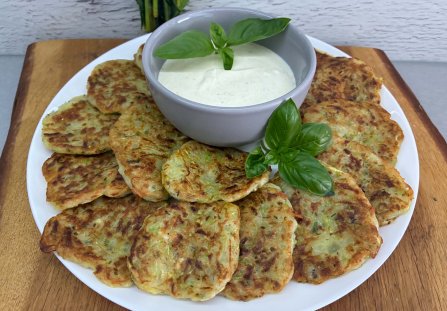 Placki z cukinii i ziemniaków – chrupiące i pyszne!