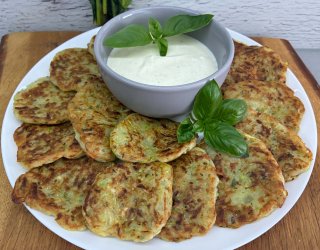 Placki z cukinii i ziemniaków – chrupiące i pyszne!
