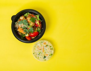 Kiedy warto zainwestować w catering dietetyczny zamiast codziennych zakupów i samodzielnego przygotowywania posiłków?