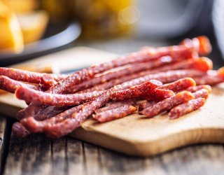 Kabanosy zaczęłam robić w domu. Wychodzą idealnie sprężyste i aromatyczne