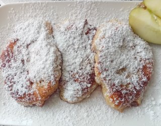 Placki z jabłkami na kefirze