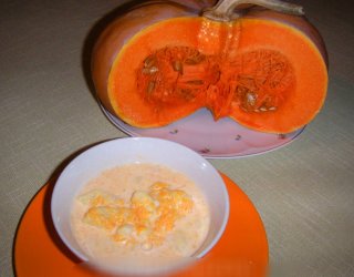 Zupa zacierkowa z dynią