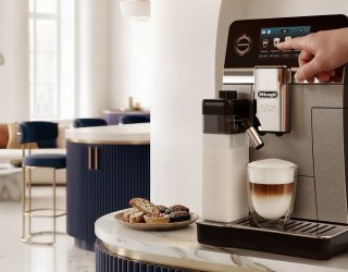 Jak zrobić kardamonowe latte, trend znany z kawiarni skandynawskich?