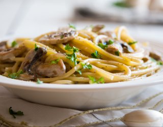Rozgrzewający obiad dla całej rodziny. Najlepsze spaghetti z grzybami